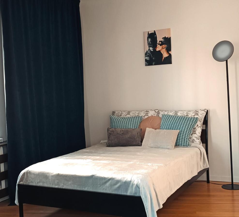 Duzy Prywatny Pokoj Blisko Starego Miasta. Pokoj 7 Warschau Exterior foto